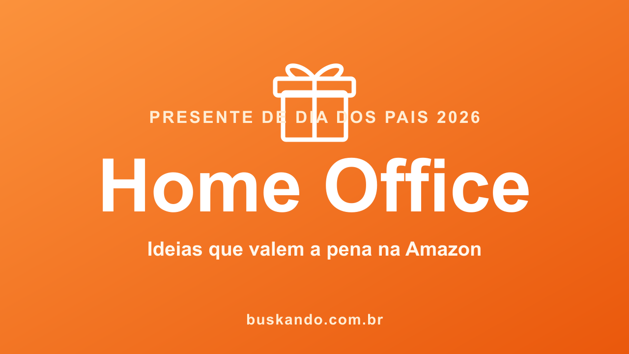 Presentes de home office para o Dia dos Pais 2026: suporte de notebook, webcam, headset, teclado e mouse sem fio, monitor e luminária numa mesa de trabalho